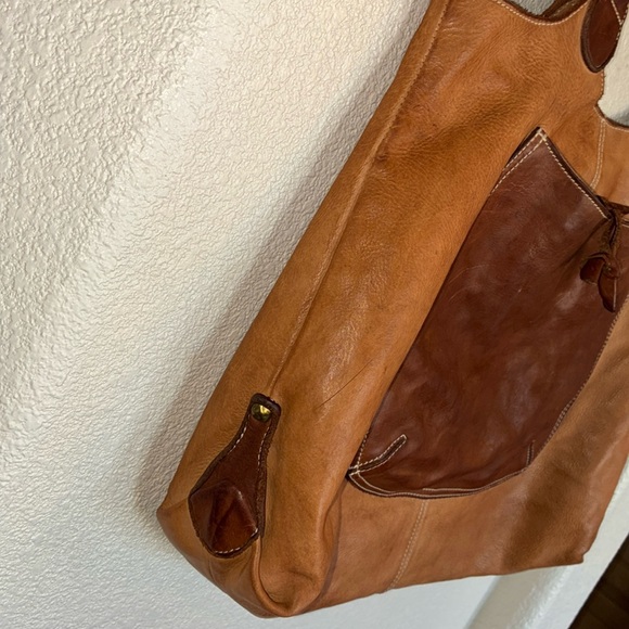 CONSTANZA ROTA 2 tone brown Leather hobo bag, oversized, pockets, top zip. - Picture 5 of 17